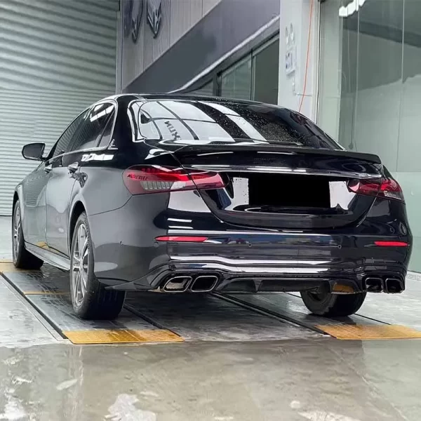 High Quality 2021 E63 Auto Parts Body Kit for Mercedes Benz W213 Modified to E63 AMG 1:1 Style Bumper with Grille - Image 4