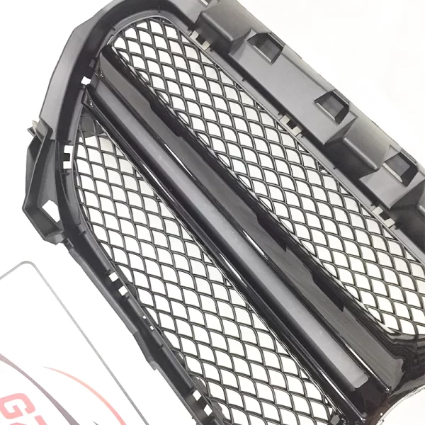 Front Bumper Car Grille W117 AMG Grill for Mercedes Benz CLA  2013-2018 Amg Silver/black Grill - Image 4