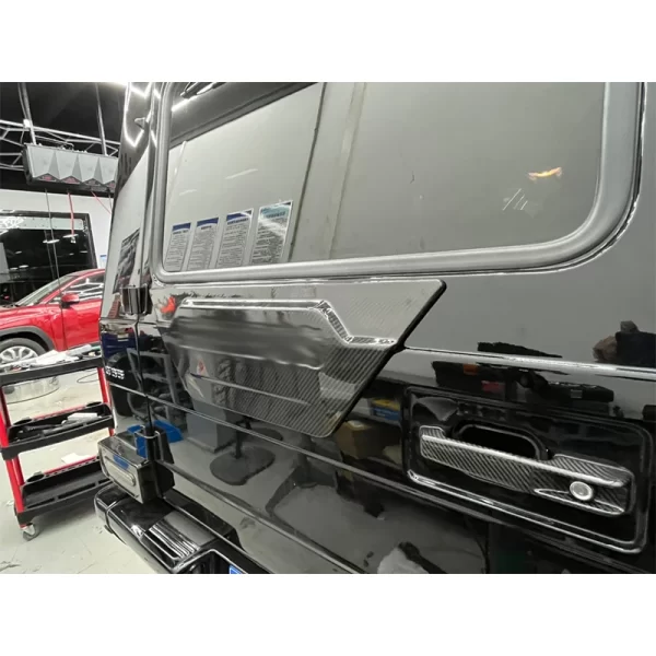 Carbon Fiber B-Style Tailgate Cover for Mercedes benz G-Class W464 Tailgate Cover - Image 4
