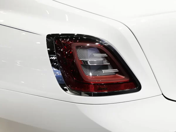 Retrofit 4th Generation Style LED Tail Lights for Rolls Royce Ghost - Image 3