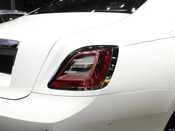 Retrofit 4th Generation Style LED Tail Lights for Rolls Royce Ghost - Image 5