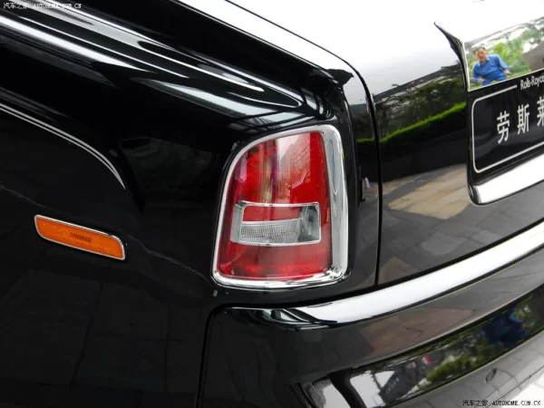 Car Rear LED Tail Lights for Rolls-Royce Phantom Seventh and Eighth Generation - Image 4