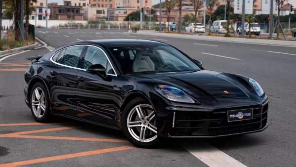 Saar Auto Part Carbon Fiber PP Fiberglass Custom Rear Spoiler for Porsche Panamera 2024 976 Spoiler - Image 3