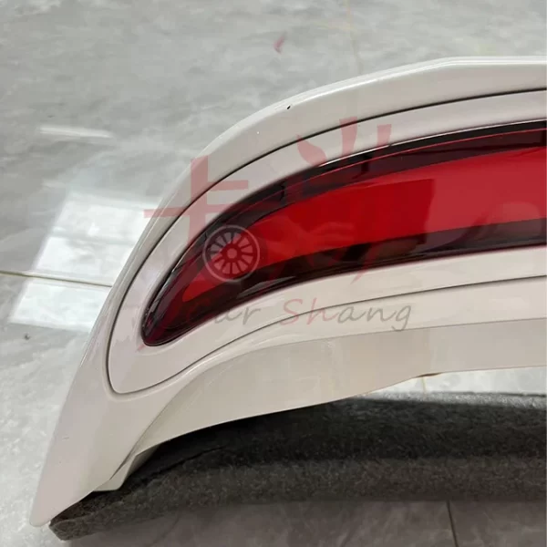 Applicable to  Vellfire Alphard Tail Modification and Upgrade Through Luminous Tail Modification - Image 5