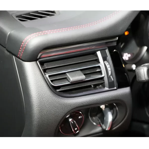 2021-2023  Macan Air Conditioning Outlet Upgrade Center Console Instrument Panel Air Outlet New Condition - Image 2