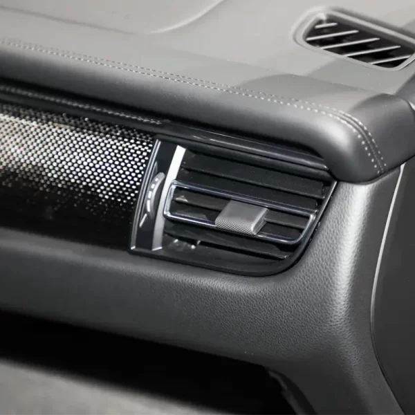 2021-2023  Macan Air Conditioning Outlet Upgrade Center Console Instrument Panel Air Outlet New Condition - Image 3