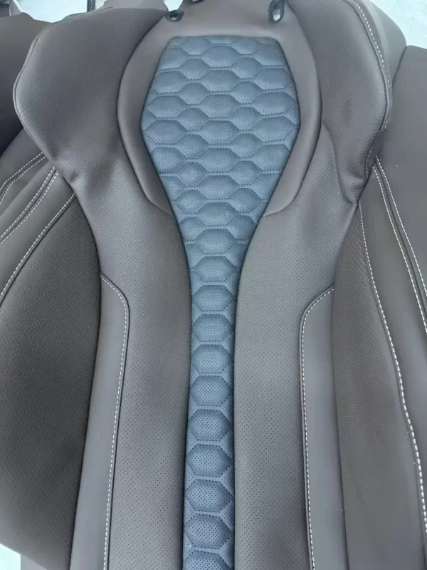 YLA Hot Selling Luxury Leather Car Seat Cushion Full Set Four Season Universal Car Seat Cover for bmw X1 X2 X3 X4 X5 M5 - Image 3